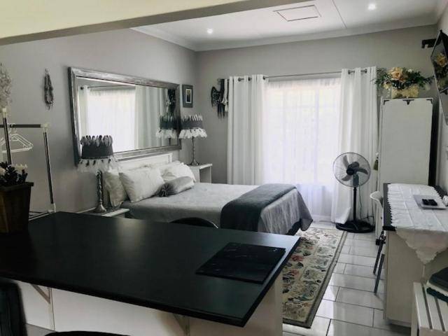 Gate 66 Bed & Breakfast Somerset East Ngoại thất bức ảnh